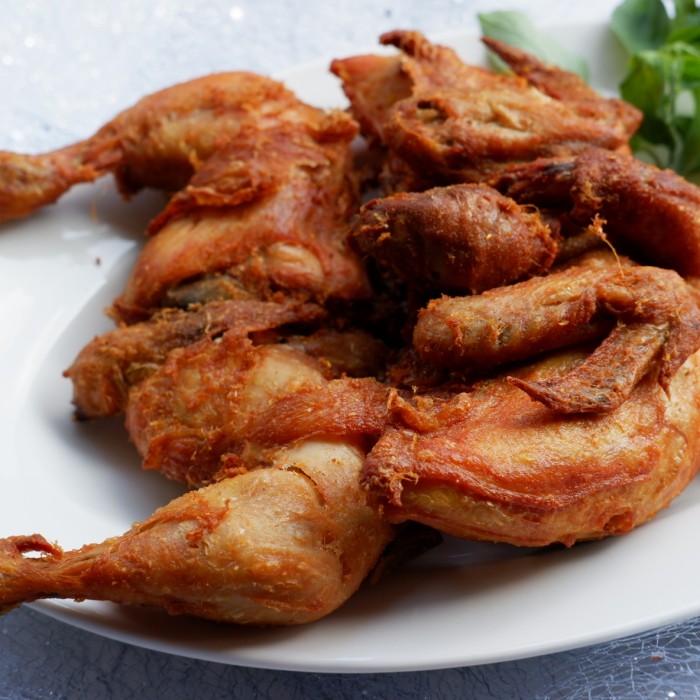 Detail Gambar Ayam Goreng Utuh Nomer 38