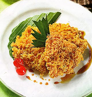 Detail Gambar Ayam Kremes Di Piring Nomer 11