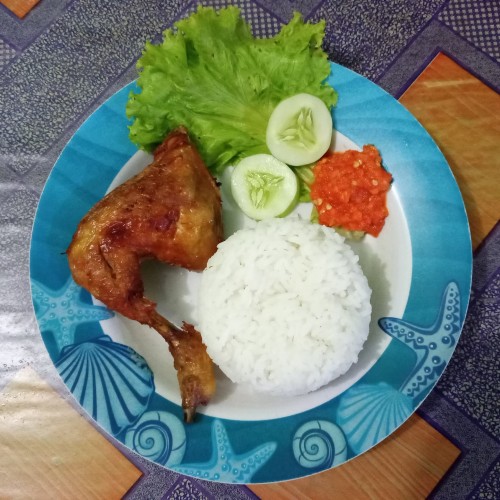 Detail Gambar Ayam Lalapan Nomer 28