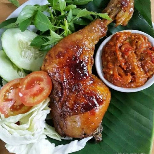 Detail Gambar Ayam Lalapan Nomer 34