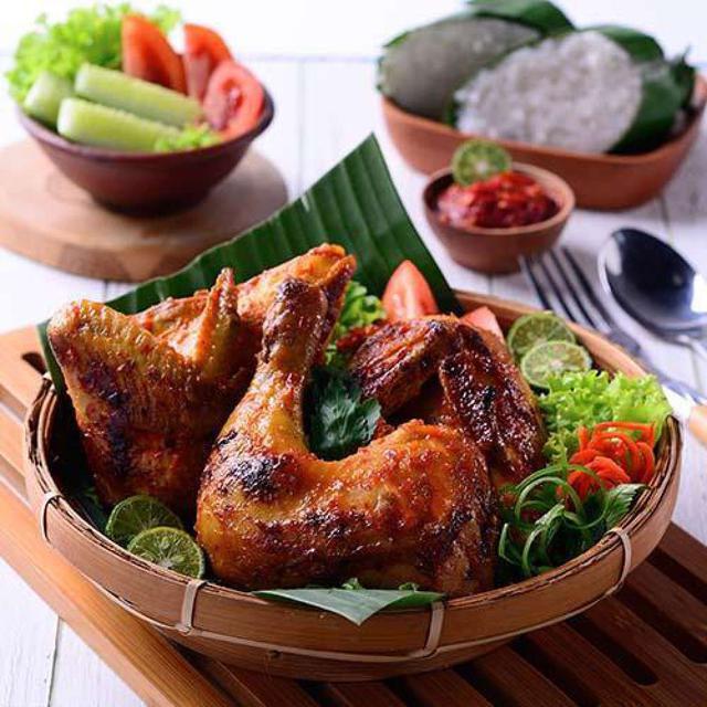 Detail Gambar Ayam Panggang Bumbu Rujak Nomer 30