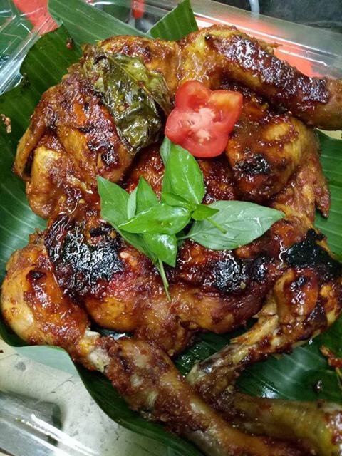 Detail Gambar Ayam Panggang Bumbu Rujak Nomer 51