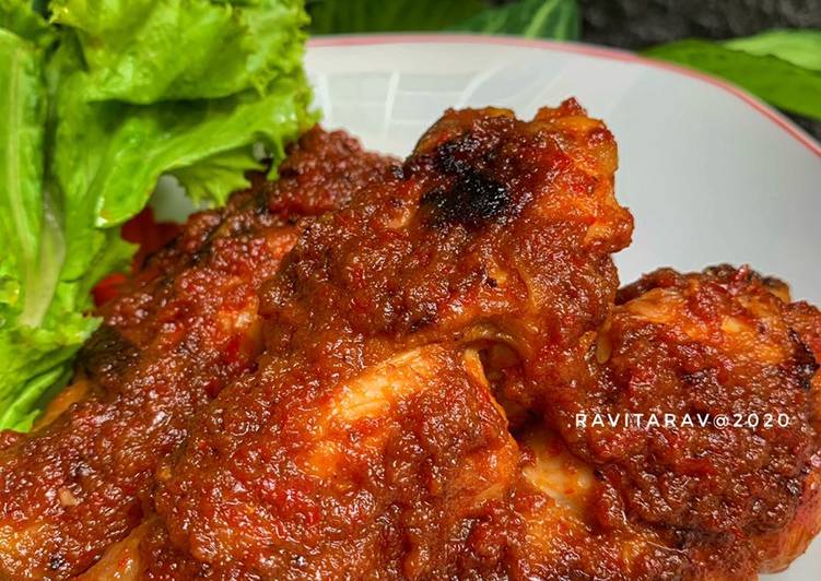 Detail Gambar Ayam Panggang Bumbu Rujak Nomer 7