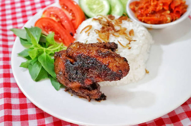 Detail Gambar Ayam Panggang Sayur Kol Nomer 17