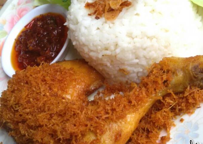 Detail Gambar Ayam Serundeng Nomer 51