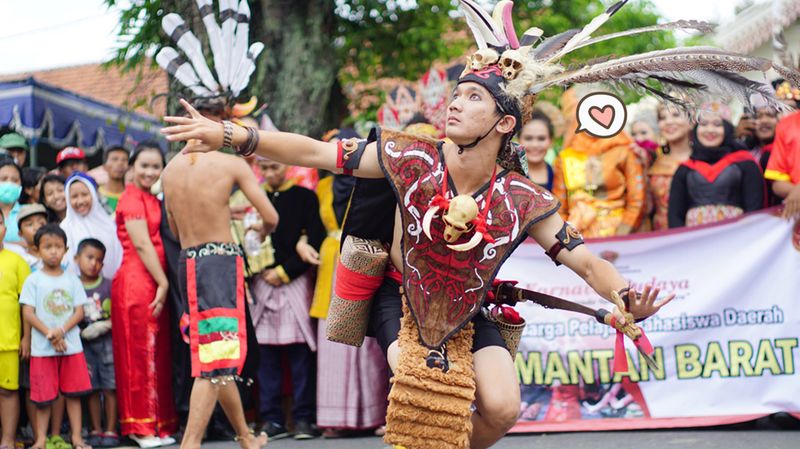 Detail Gambar Baju Adat Dayak Anak Perempuan Nomer 52