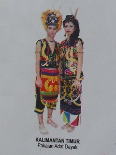 Detail Gambar Baju Adat Kalimantan Timur Nomer 22