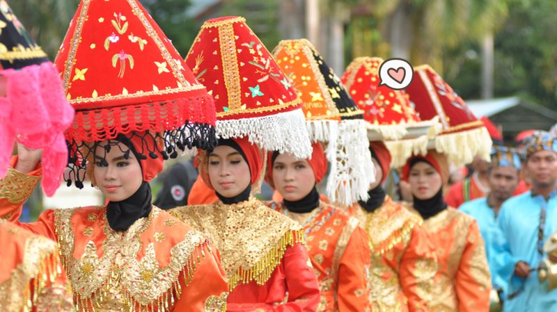 Detail Gambar Baju Adat Sumatera Barat Nomer 4