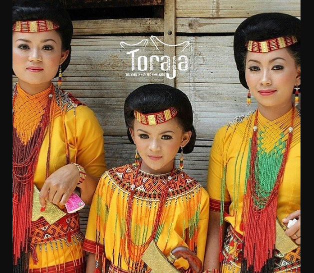 Detail Gambar Baju Adat Toraja Nomer 5