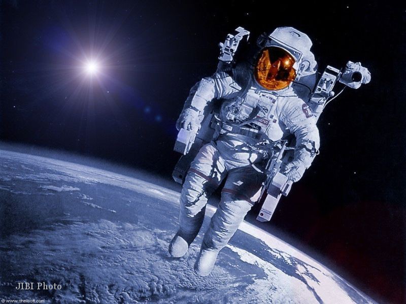 Detail Gambar Baju Astronot Nomer 13
