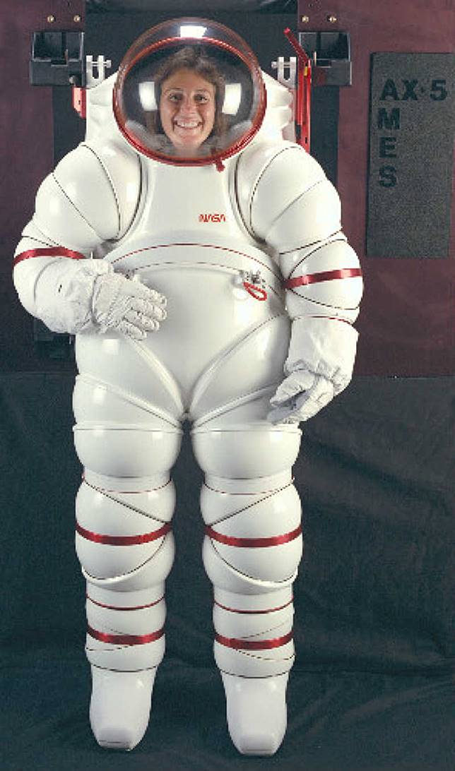Detail Gambar Baju Astronot Nomer 31