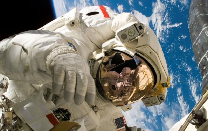 Detail Gambar Baju Astronot Nomer 55
