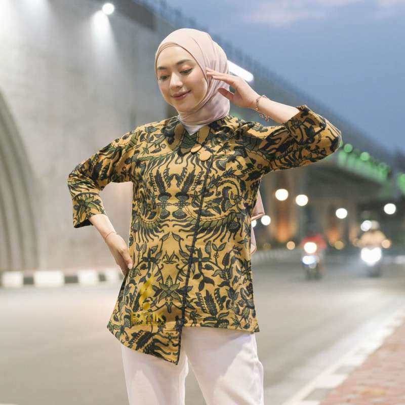 Detail Gambar Baju Batik Lengan Panjang Wanita Nomer 17