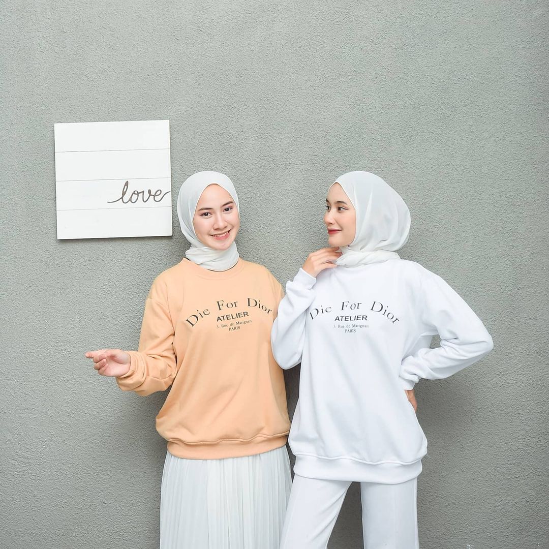 Detail Gambar Baju Couple Sahabat Perempuan Nomer 23