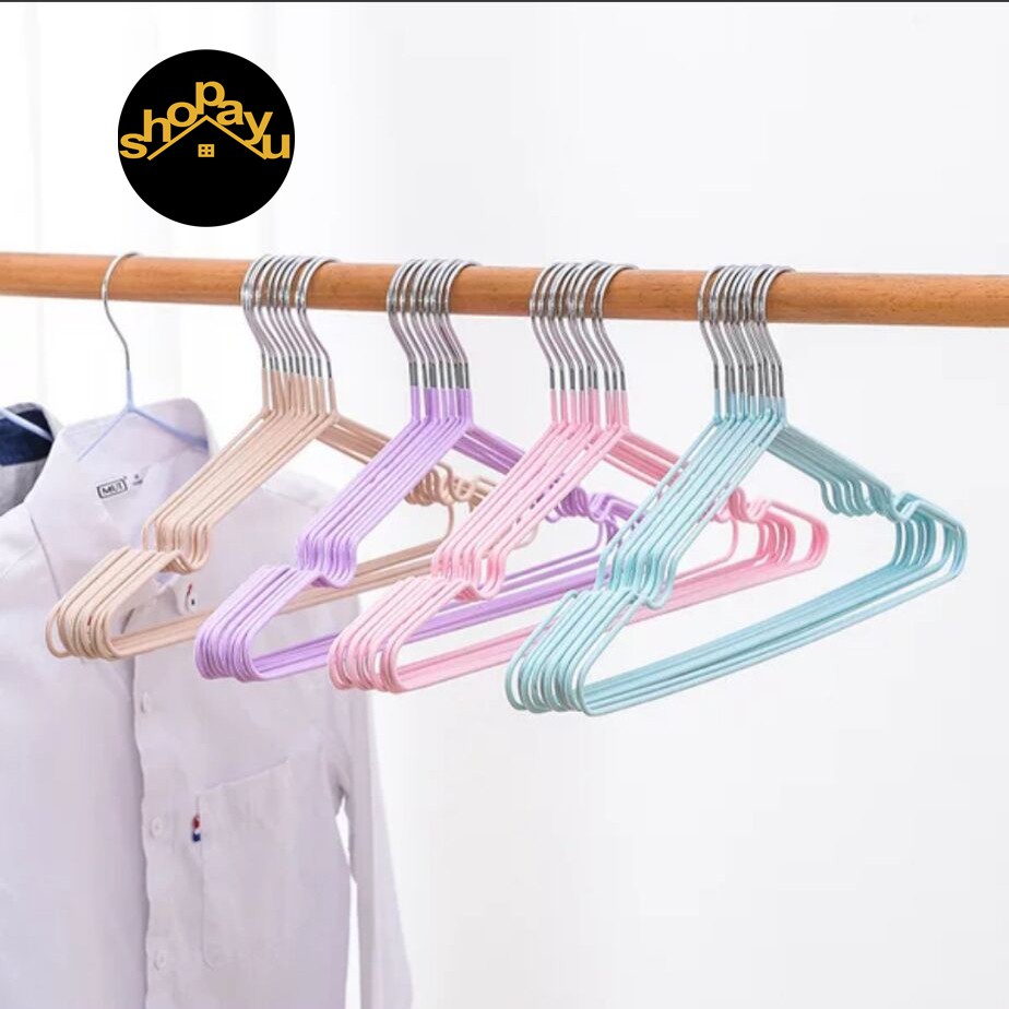 Detail Gambar Baju Di Hanger Nomer 33