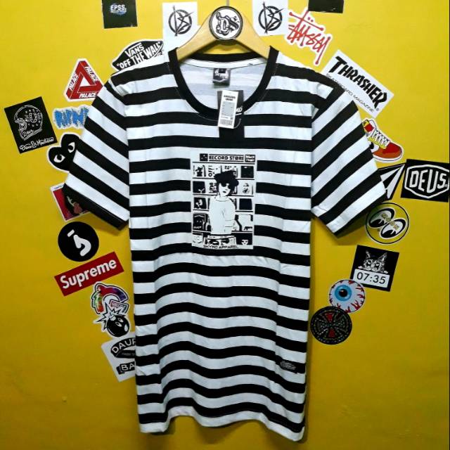 Detail Gambar Baju Hitam Putih Nomer 55