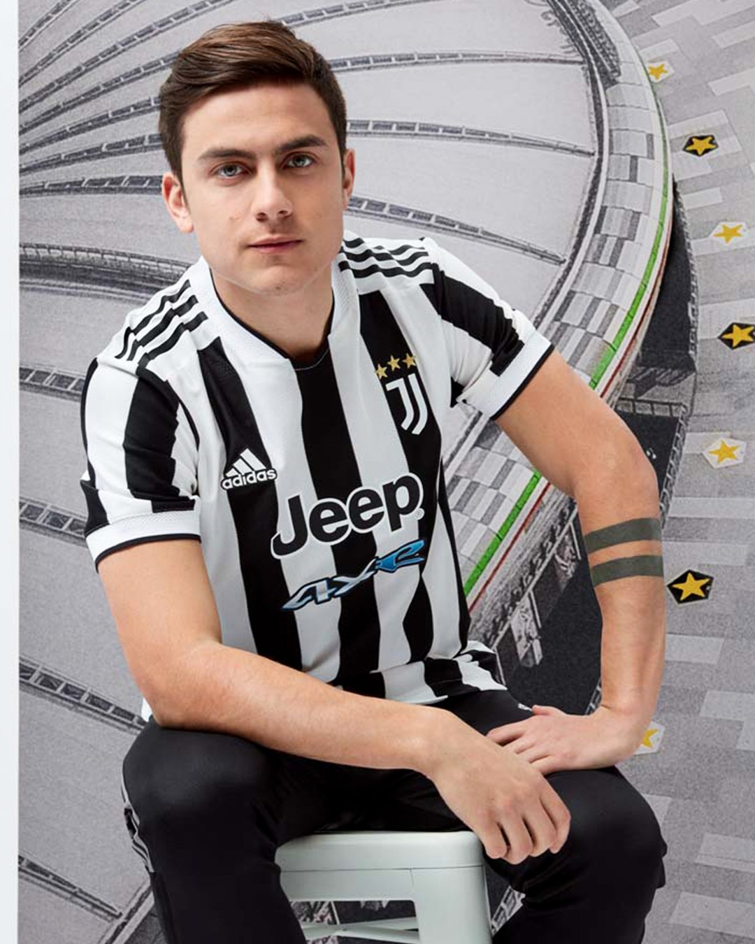 Detail Gambar Baju Juventus Terbaru Nomer 36