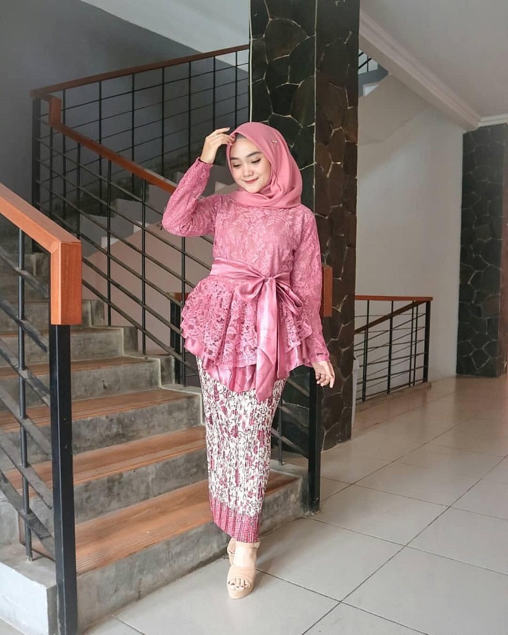 Detail Gambar Baju Kebaya Nomer 35