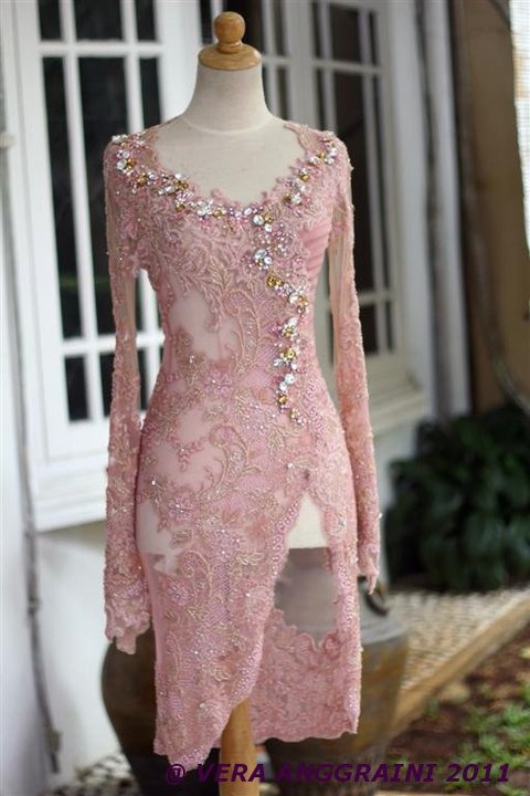 Detail Gambar Baju Kebaya Nomer 40