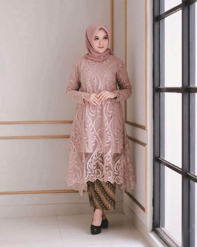 Detail Gambar Baju Kebaya Nomer 9