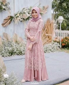 Detail Gambar Baju Kebaya Brokat Muslim Nomer 43