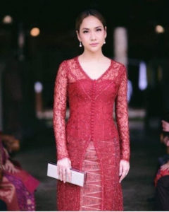 Detail Gambar Baju Kebaya Jawa Barat Nomer 55