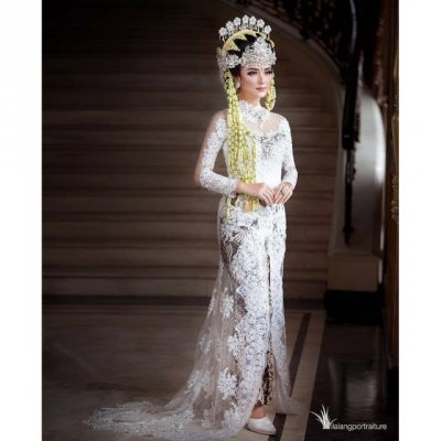 Detail Gambar Baju Kebaya Nikah Nomer 50