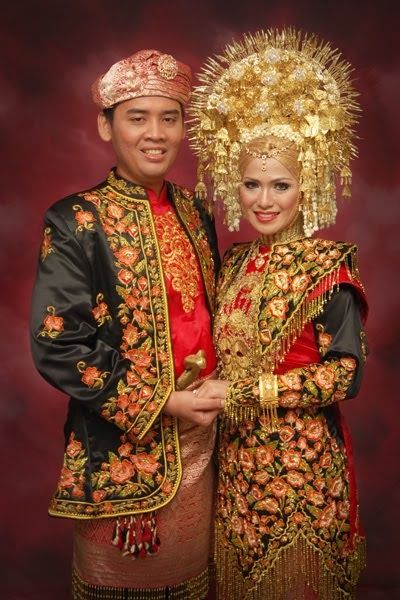 Detail Gambar Baju Minangkabau Nomer 11