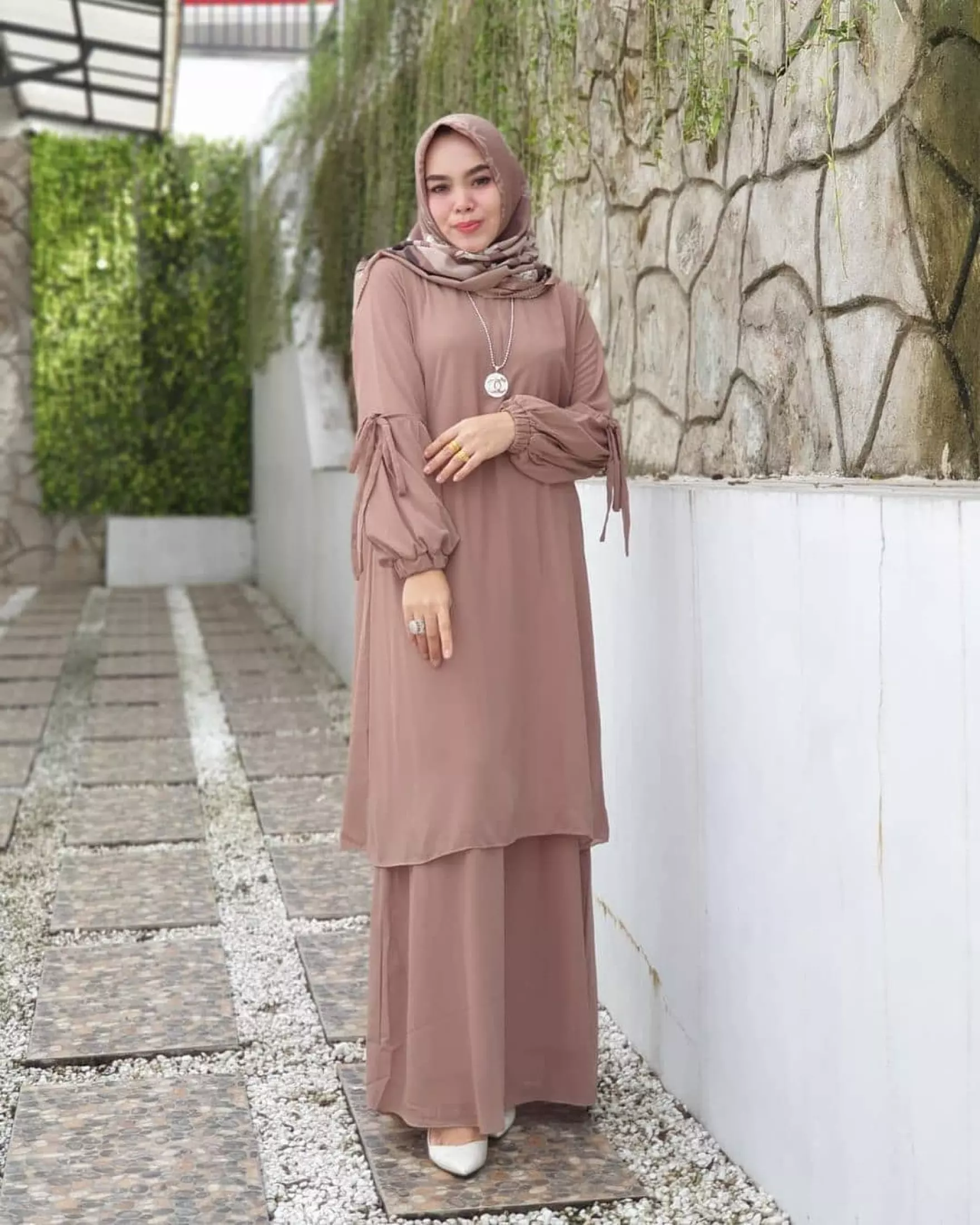 Detail Gambar Baju Simple Tapi Elegan Nomer 29