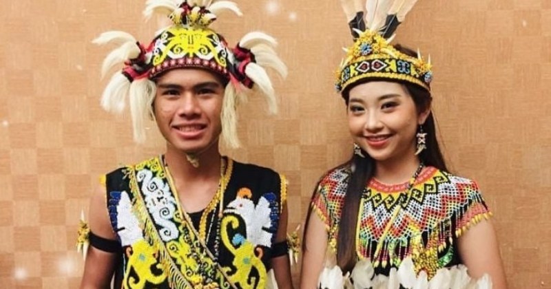 Detail Gambar Baju Suku Dayak Nomer 28