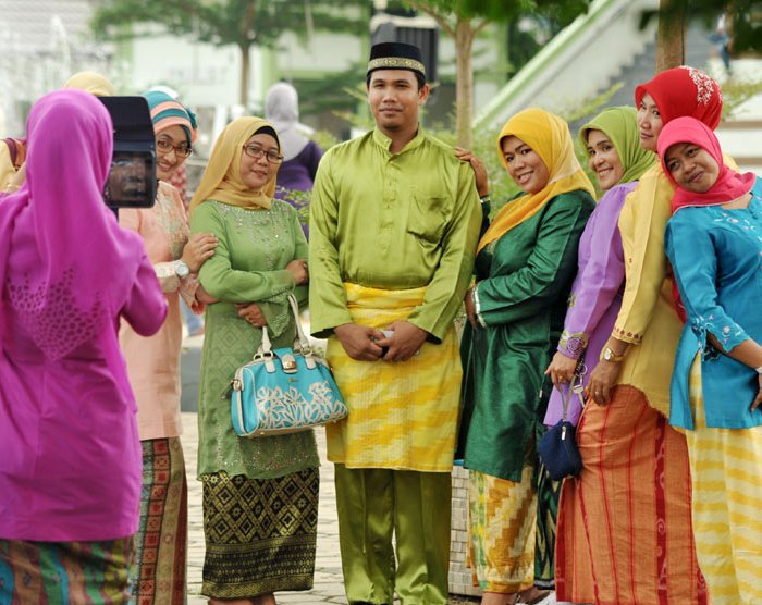 Detail Gambar Baju Tradisional Malaysia Nomer 41