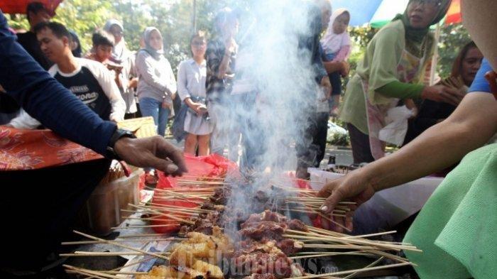 Detail Gambar Bakar Sate Nomer 33