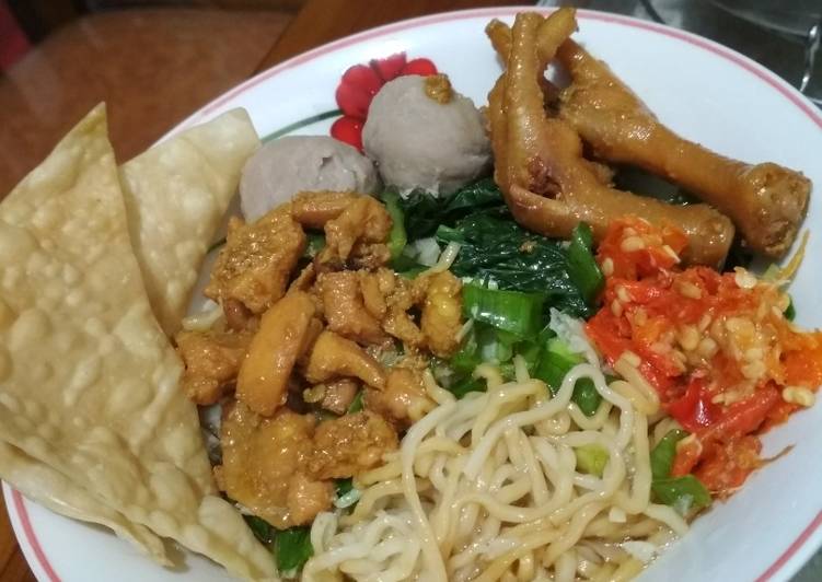 Detail Gambar Bakso Dan Mie Ayam Nomer 55