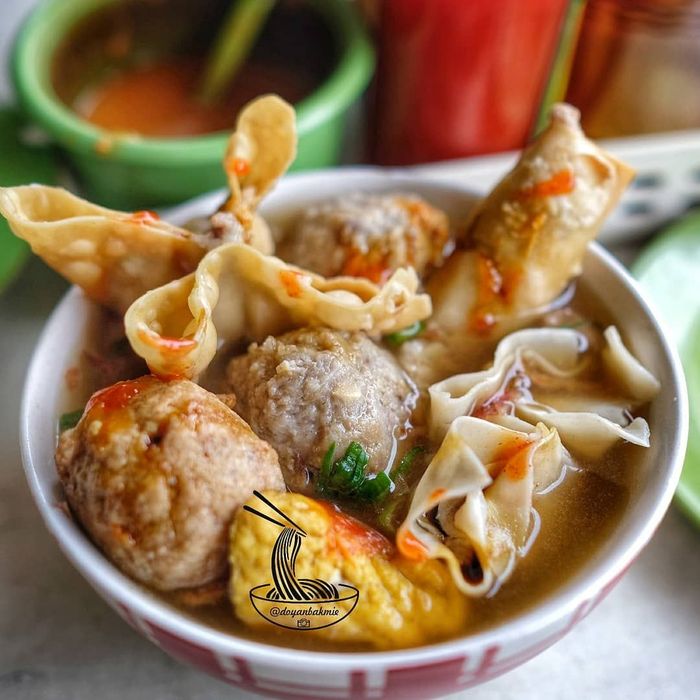 Detail Gambar Bakso Malang Nomer 4