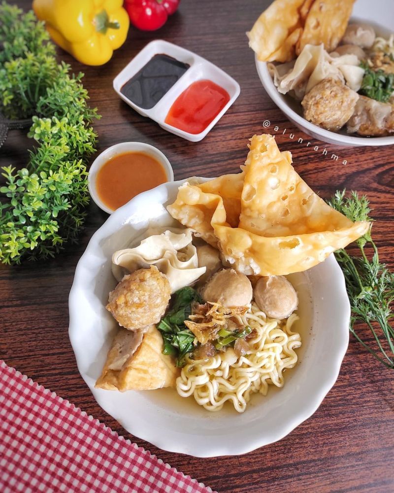 Detail Gambar Bakso Malang Komplit Nomer 14