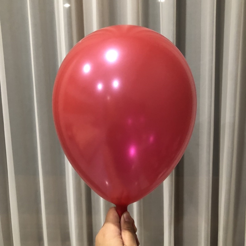 Detail Gambar Balon Warna Merah Nomer 3