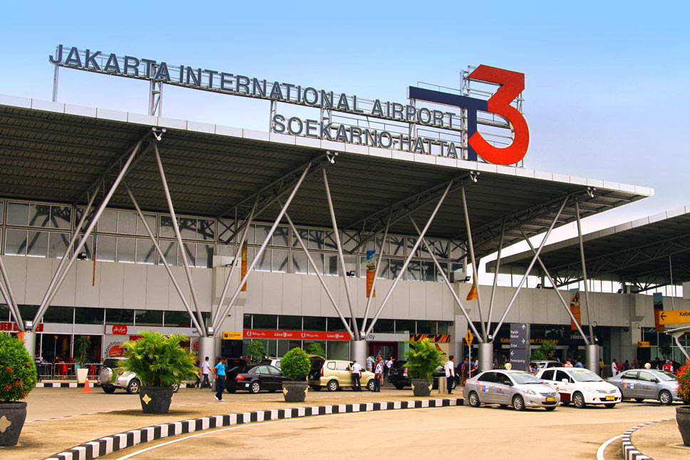 Detail Gambar Bandara Jakarta Nomer 12