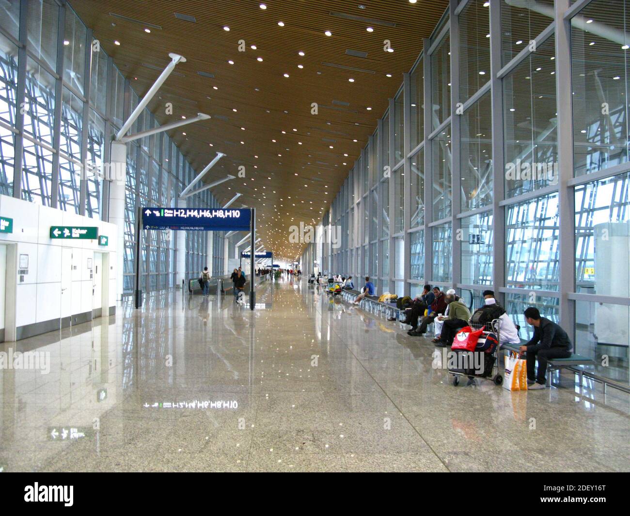 Detail Gambar Bandara Kuala Lumpur Malaysia Nomer 19
