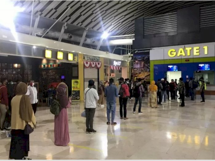 Detail Gambar Bandara Sultan Hasanuddin Nomer 34