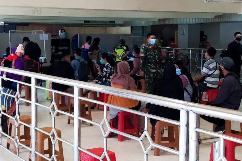 Detail Gambar Bandara Sultan Hasanuddin Nomer 39