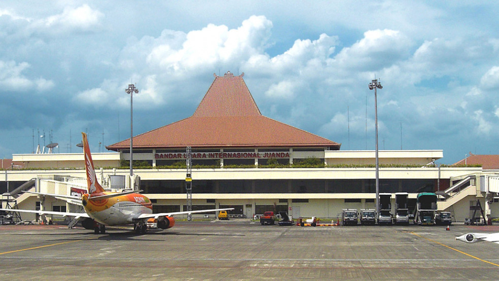 Detail Gambar Bandara Surabaya Nomer 8