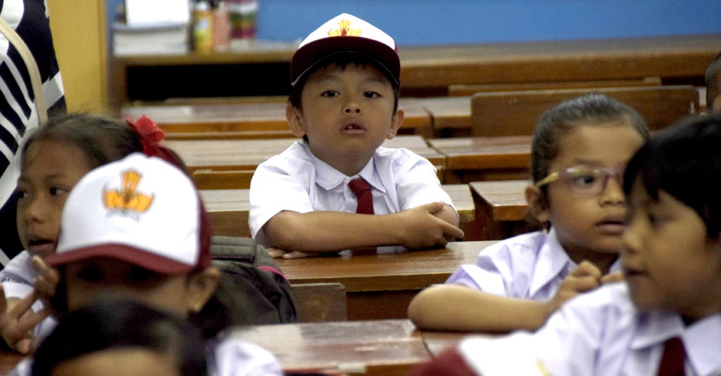 Detail Gambar Bangku Siswa Sd Tampak Belakang Nomer 20