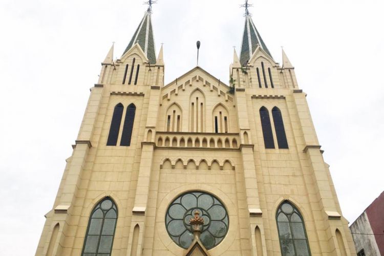 Detail Gambar Bangunan Gereja Nomer 5