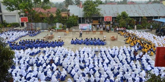 Detail Gambar Bangunan Sekolah Sma Negeri 1 Kota Solok Nomer 14