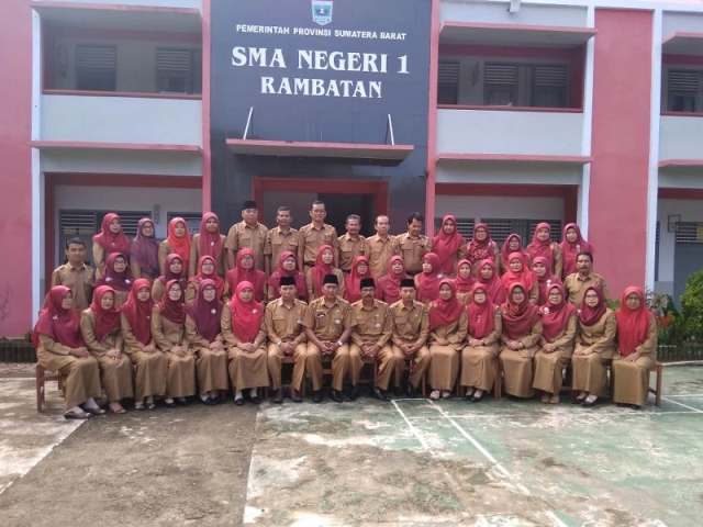 Detail Gambar Bangunan Sekolah Sma Negeri 1 Kota Solok Nomer 17