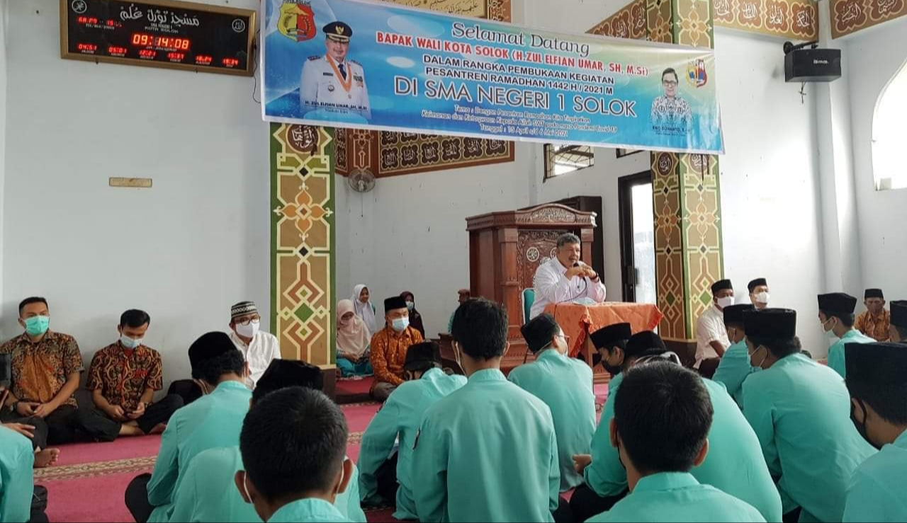 Detail Gambar Bangunan Sekolah Sma Negeri 1 Kota Solok Nomer 19