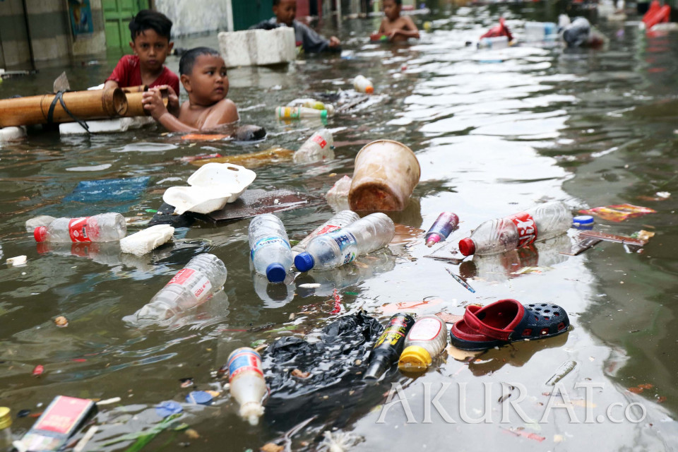 Detail Gambar Banjir Akibat Sampah Nomer 15