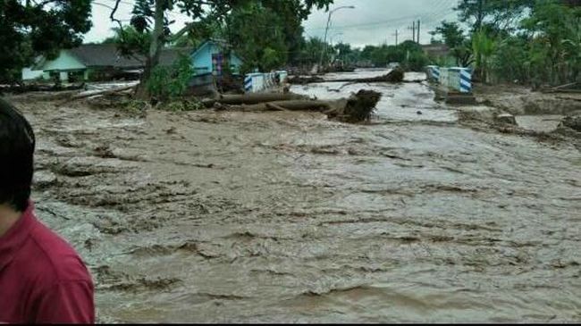 Detail Gambar Banjir Bandang Nomer 21