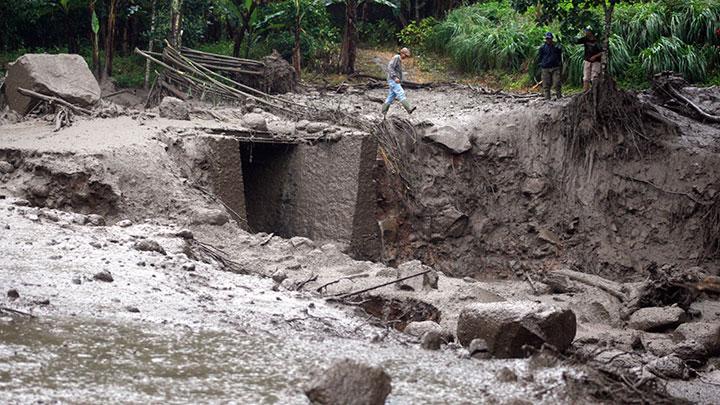 Detail Gambar Banjir Bandang Nomer 33