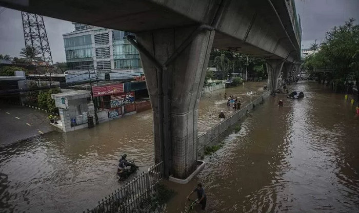 Detail Gambar Banjir Di Jakarta Nomer 18